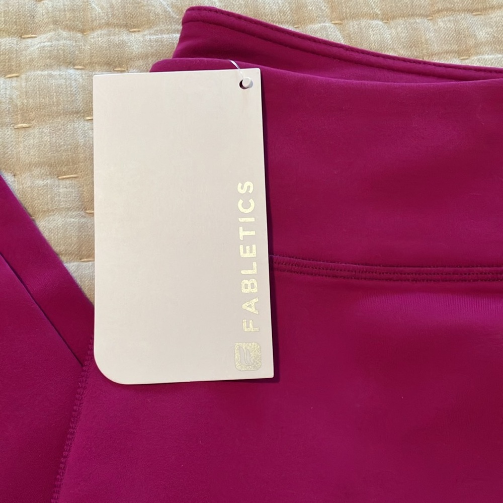 Fabletics Solar Capri - Picture 2 of 4